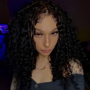 Meet your Posher, Shayla